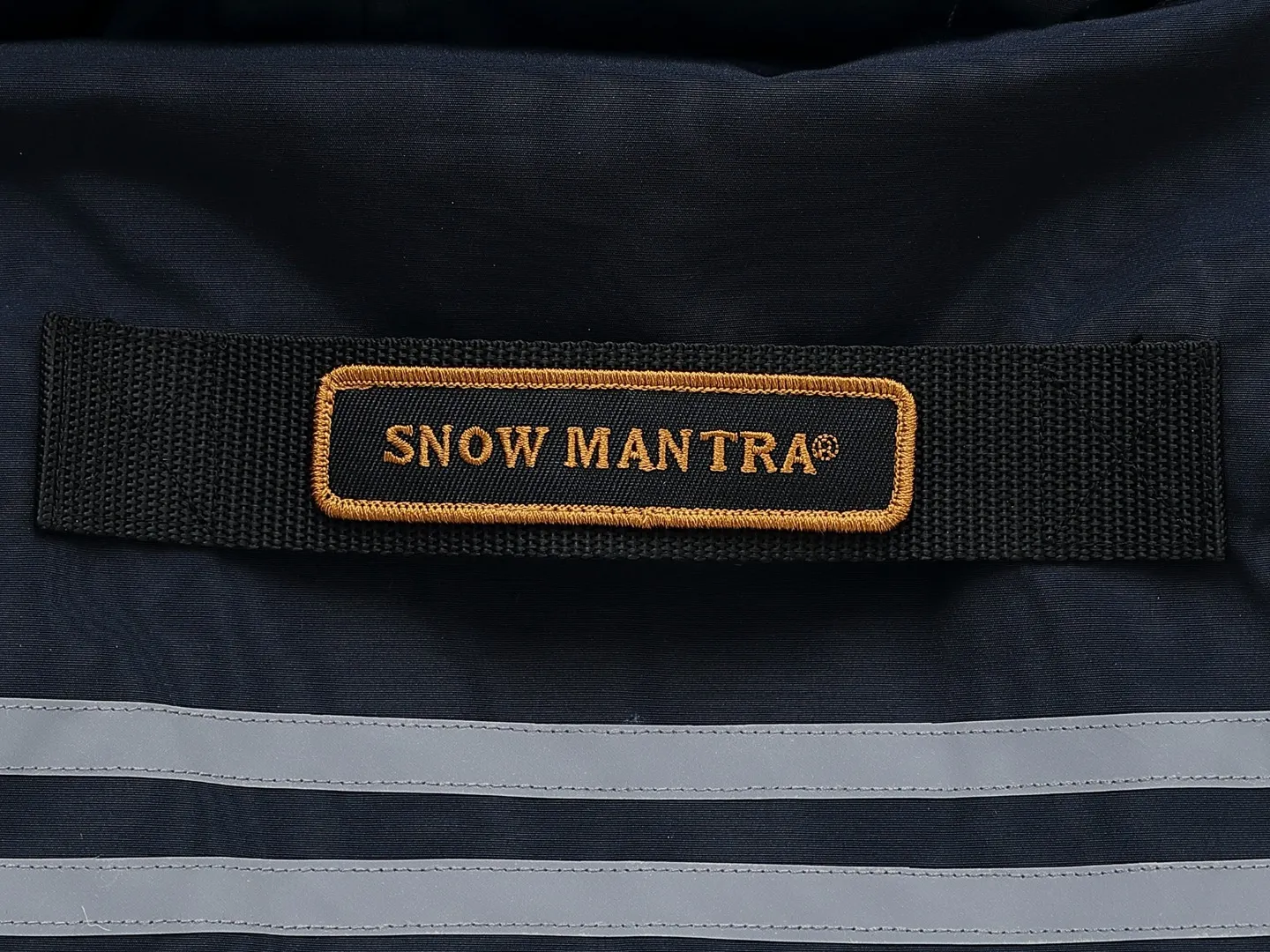 ：Black White Royal Blue Red sizi： Canada Goose 10 ： ！ ， ！ CANADA GOOSE Chilliwack 01 ， ， 90 ， 。 Authentic ， 1:1 。 ， 2 ， ， 12 ， ， YKK ， ， 。 、 18 、 ，nfc 、 ， 。 、 ， 、 10 YKK ， ykk 。 、 12 ， 。 、 logo， ， Authentic。 、 ， ， ， ， 。 ，